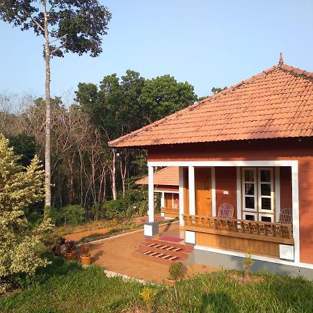 Tranquil Farms Villa Manimala Kültér fotó